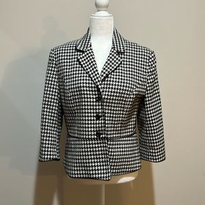 Houndstooth blazer